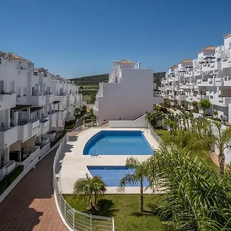 Apartman Stunning Penthouse On Golf Course With Sea Views